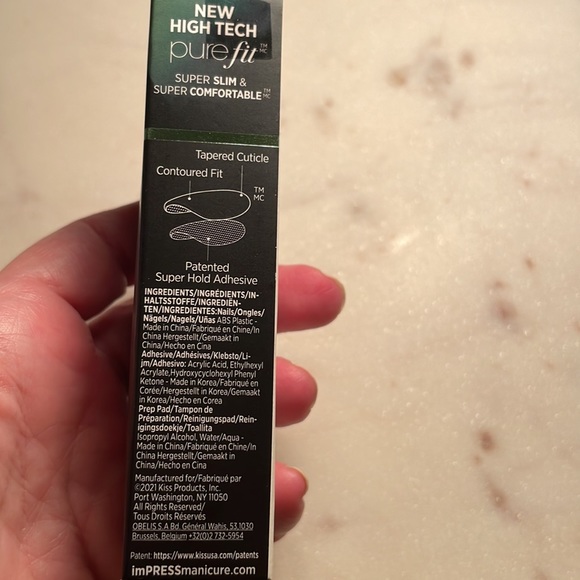 impress glow in the dark press on nails, limited edition - Picture 2 of 3